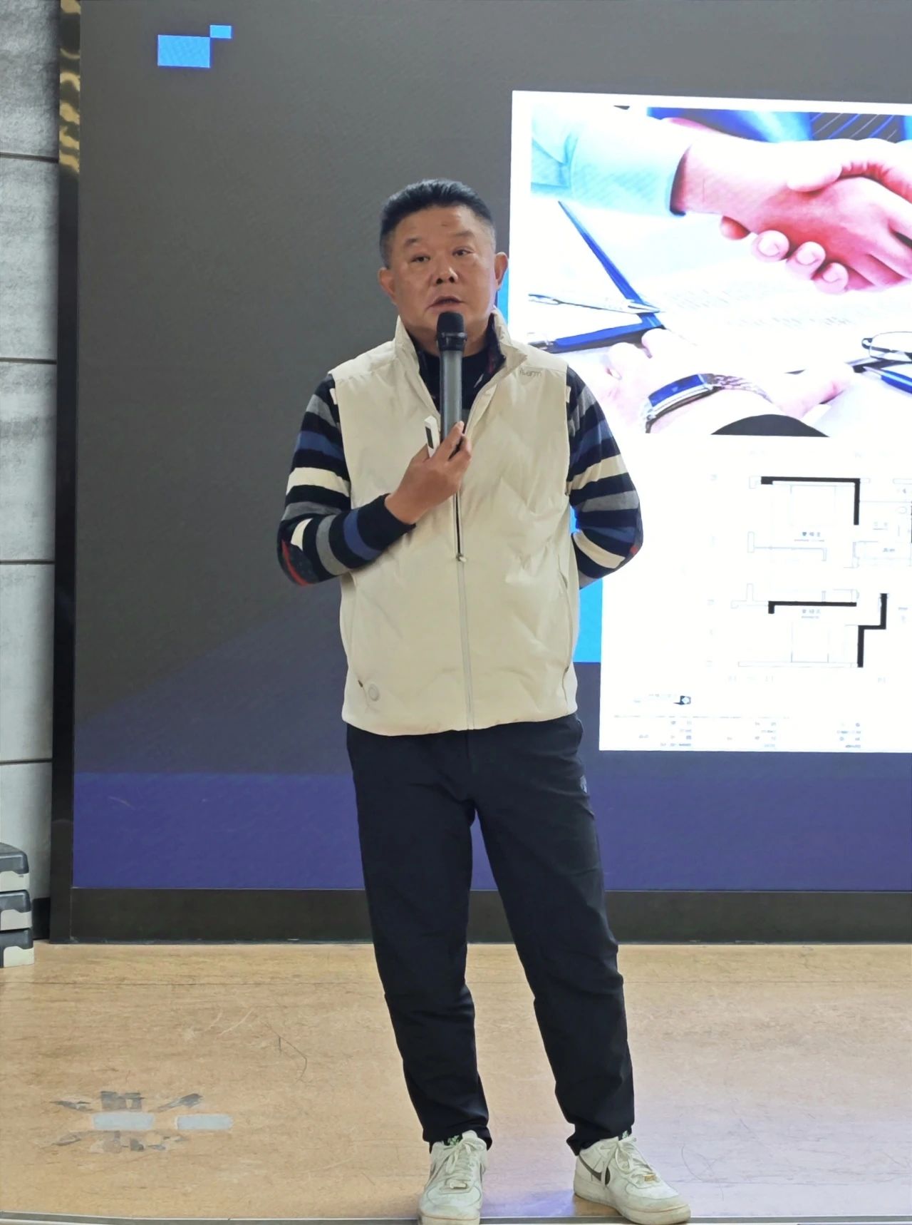 微信图片_20241129094220.jpg